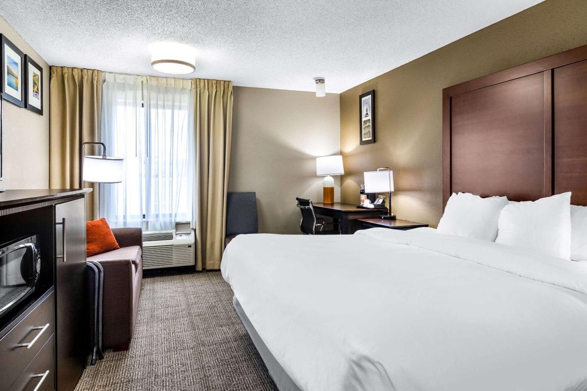 Comfort East Inn 2*