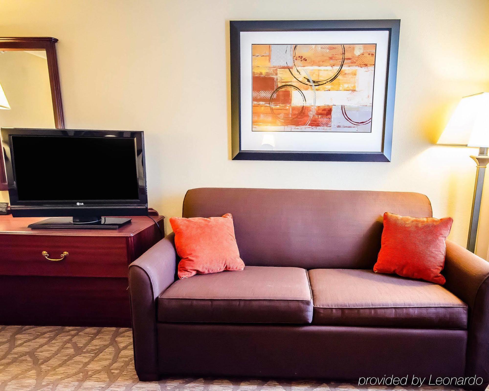 Comfort East Inn 2*