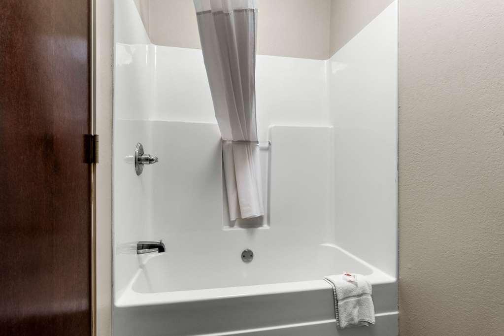 Comfort East 2* Evansville