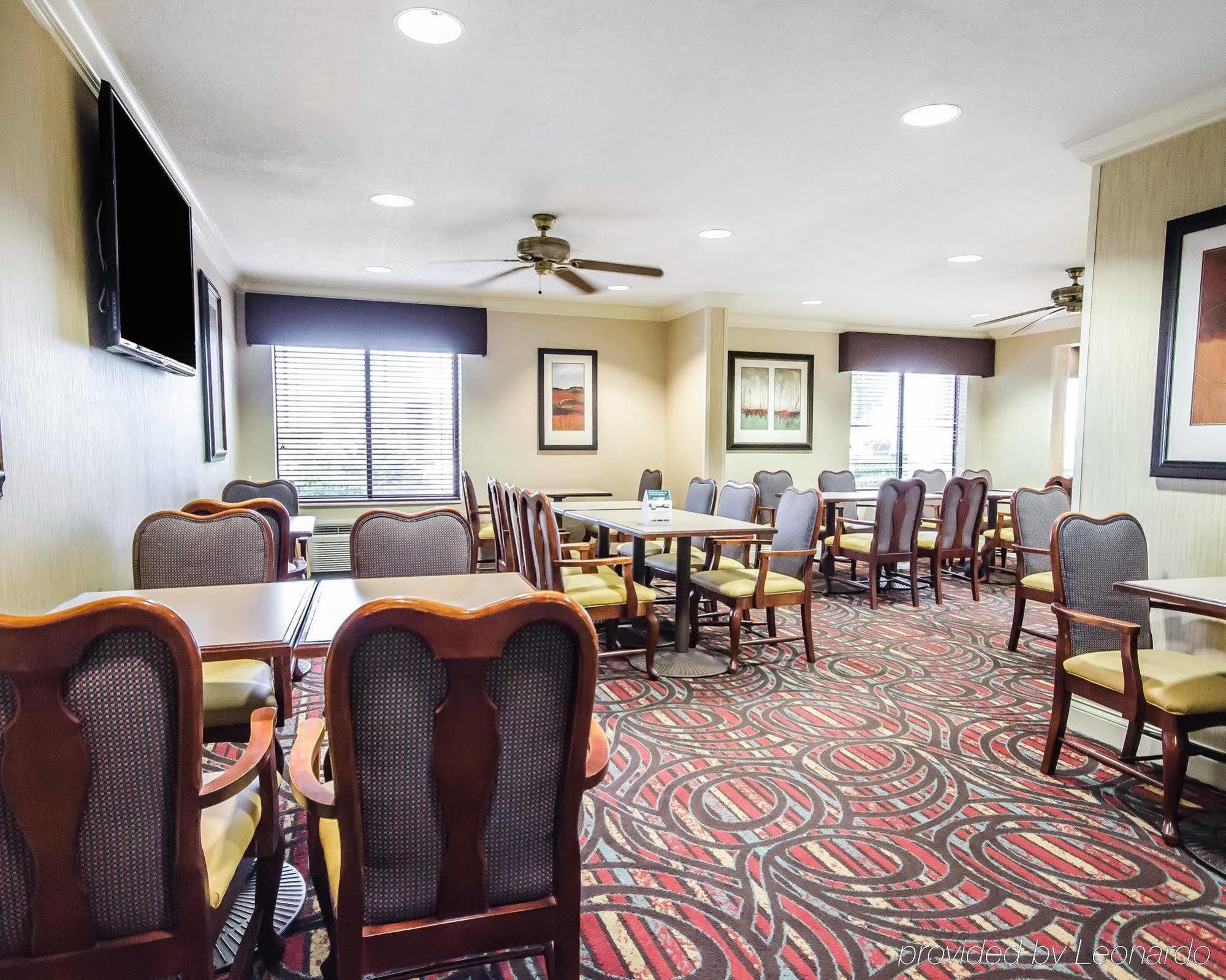 Gasthof Comfort East Evansville
